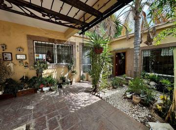 055533fc90a09294578760bcf5674f63ebcdb91e76f42e56fef064ab61e0a54e · Venta Casa Una Planta Lomas del Santuario