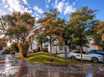Casa de 4 habitaciones, Zapopan · Casa de Lujo a La Venta en Reserva Real