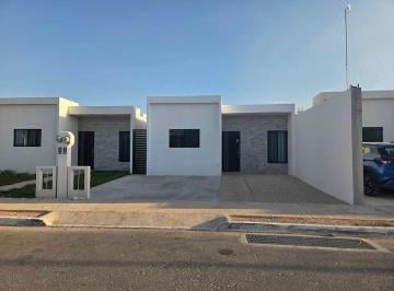335eb1f8be5c495abe77f663a41501f7cc1db1faf244743db8864a62b69f2853 · Casa de Una Planta y Dos Recamaras Ubicada en El Fracc Las Americas