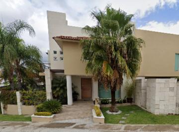 Casa de 4 habitaciones, Querétaro · Venta de Casa en Juriquilla Queretaro Cumbres del Lago