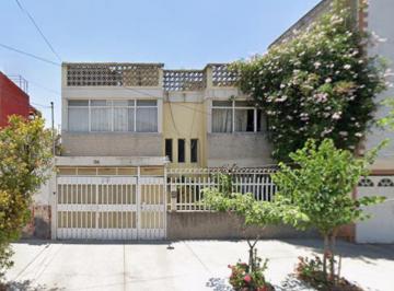 Casa de 3 habitaciones, Venustiano Carranza · Casa en Venta en 20 de Noviembre