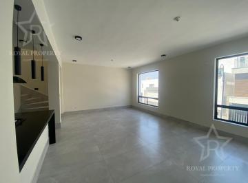 Casa · 260m² · 4 Recámaras · 2 Estacionamientos · Casa en Venta, Estricta Seguridad, Paseo del Vergel, Monterrey, Nuevo León
