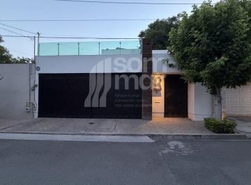 Casa de 3 habitaciones, Saltillo · Acogedora Casa en Venta en Colonia Doctores