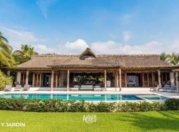 Casa · 3500m² · 6 Recámaras · 1 Estacionamiento · Casa a Pie de Playa en Puerto Escondido, Oaxaca - Propiedad de Lujo