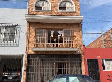 Casa de 6 habitaciones, Guadalajara · Casa Habitación