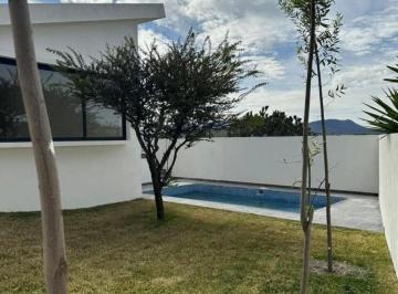 Casa en condominio · 320m² · 3 Recámaras · 3 Estacionamientos · Casa en Condominio - Amanali Country Club & Náutica