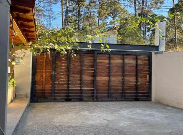Casa de 2 habitaciones, Valle de Bravo · Renta de Casa Amueblada en Circuito Avandaro