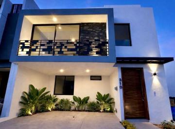 Casa de 5 habitaciones, Zapopan · Casa Nueva Venta Solares