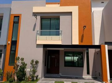 Casa en condominio de 3 habitaciones, Zapopan · Casa Nueva en Venta Jardín Real Zapopan.