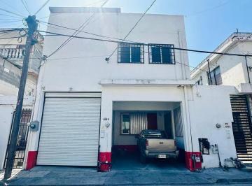 1 · Bodega con Oficinas An El Casco de Spgg