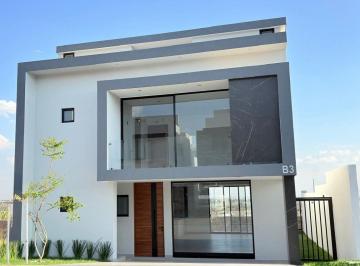 Casa de 4 habitaciones, León · Casa con 4 Recámaras en Venta en Vistas de El Molino Vista Espectacular a La Presa
