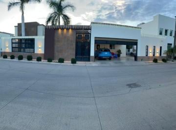 Casa de 2 habitaciones, Hermosillo · Se Venda Casa en La Rioja Poniente