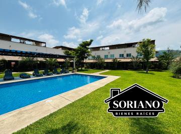 Casa en condominio de 3 habitaciones, Emiliano Zapata · Casa de 3 Recámaras con Alberca Climatizada en Xochitepec