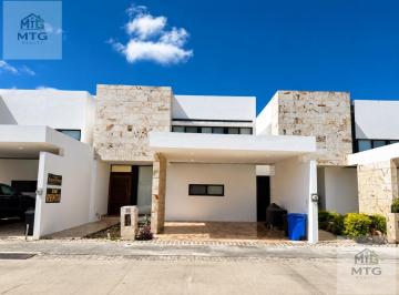 Casa en condominio · 262m² · 3 Recámaras · Renta Casa Amueblada, Residencial Arborettos, Santa Gertrudis Copo, Merida