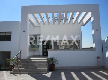 Casa · 520m² · 4 Recámaras · 3 Estacionamientos · Casa Recién Renovada en Renta | Lomas de Tecamachalco - (4)