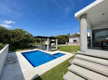 32f97538c07953e7deeee7d914dfbfbb44daf77239d1dd6ea13afa31ebe78fe5 · Casa Nueva de 1 Planta | Doble Terreno en Esquina, Lomas de Cocoyoc