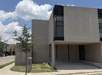 Casa · 223m² · 3 Recámaras · 2 Estacionamientos · Casa en Venta Misiones Santa Fe León Guanajuato