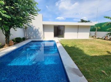 Casa de 4 habitaciones, Cuernavaca · En Venta Casa de 1 Nivel en Fraccionamiento Reforma Cuernavaca, Zona Dorada. Vigilancia