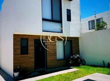 Casa en condominio · 157m² · 3 Recámaras · 2 Estacionamientos · Casa en Venta La Reserva Residencial Celaya