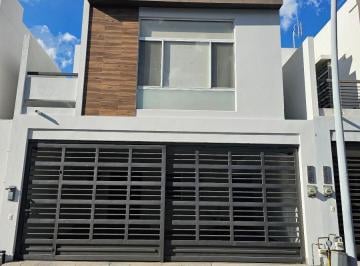 Casa de 3 habitaciones, Monterrey · Casa en Renta Puerta de Hierro Privada Aragon Monterrey N. L.