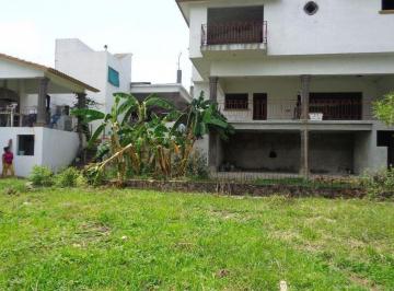 Casa · 523m² · 4 Recámaras · 6 Estacionamientos · Casa Sola en Venta en Colonia Ampliación 3 de Mayo, Terminala a Tu Gusto