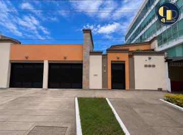 Casa · 444m² · 2 Recámaras · Casa - Ricardo Flores Magón
