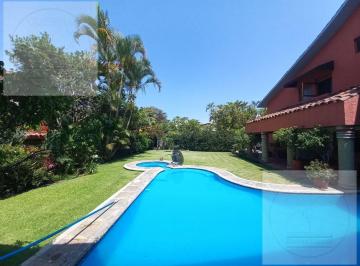 Casa · 800m² · 5 Recámaras · 6 Estacionamientos · Casa en Venta en Los Apantles, Zona Sumiya