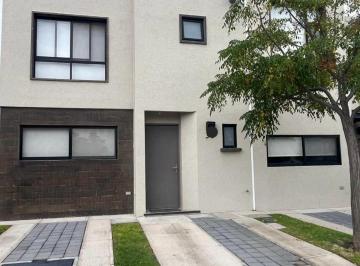Casa en condominio de 3 habitaciones, El Marqués · Casa en Venta Zakia, Privada Magenta Residenziale, El Marqués Qro.