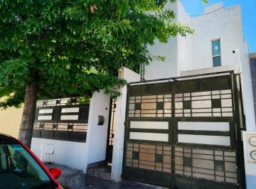 Casa de 3 habitaciones, Saltillo · Casa en Venta en Lomas del Sur | Fraccionamiento Privado | Equipada y Lista Para Habitar