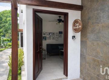 Casa · 216m² · 3 Recámaras · 1 Estacionamiento · Venta - Casa en Condominio - Bacalar, Quintana Roo