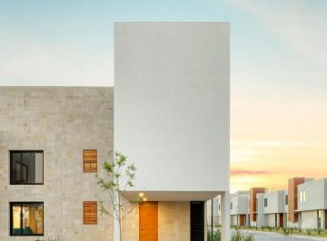 Casa · 215m² · 3 Recámaras · 2 Estacionamientos · Casa en Venta Distrito Sophia Jurica Queretaro