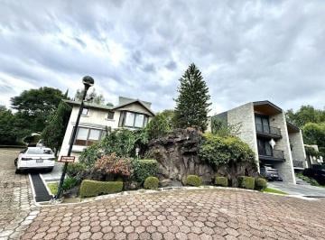 Casa · 300m² · 3 Recámaras · 5 Estacionamientos · Renta de Casa en Jardines del Pedregal