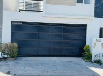 Casa de 3 habitaciones, Monterrey · Casa en Renta en Zona Cumbres Espacio Cumbres Seguridad 24/7 y Hermosas Areas Comunesñ