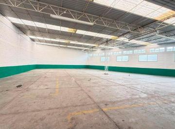 Bodega Industrial
Área Total: 460 m3
Bodega libre: 400 m2
Oficinas: 60 m2
Sanita · Bodega Inudstrial