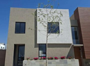 Casa · 179m² · 3 Recámaras · 2 Estacionamientos · Casa en Venta Altos Juriquilla Juriquilla Queretaro