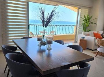 Departamento de 2 habitaciones, Mazatlán · Departamento Frente Al Mar en Renta en Gavias Grand