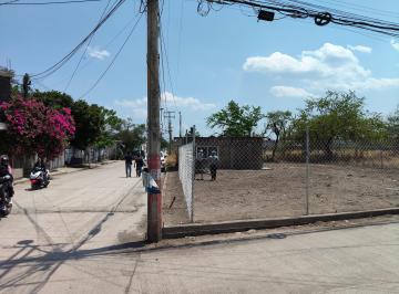 Terreno / Lote de 2 habitaciones, Cuautla · Venta de Terreno en Esquina.