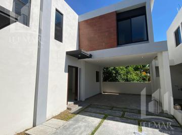 Casa · 126m² · 3 Recámaras · 2 Estacionamientos · Venta de Casas Nuevas en Interior, de 3 Recamaras, Col. Jardines de Champayan, (Antes de Cruzar Lib