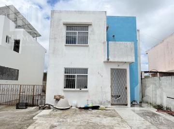 Casa · 110m² · 3 Recámaras · 3 Estacionamientos · Casa en Venta de 3 Recámaras en Fracc. 17 de Enero, Cd. Madero