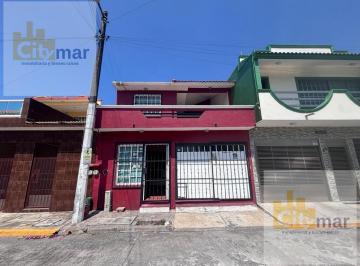 Casa · 3 Recámaras · 1 Estacionamiento · Casa - Fraccionamiento Geovillas Los Pinos