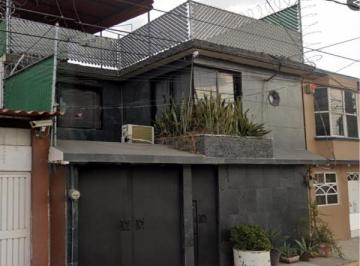 Casa de 4 habitaciones, Coacalco de Berriozábal · Casa en Venta en Colonia Villa de Las Flores San Francisco Coacalco Estado de Mexico