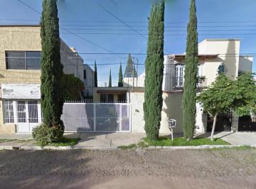 Casa de 3 habitaciones, Querétaro · Casa en Venta en Nogal Col Arboledas Santiago de Querétaro Querétaro