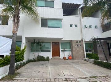 Casa de 3 habitaciones, Querétaro · Renta de Casa 290 m en Coto, Querétaro, Alborada Coto Club Milenio III
