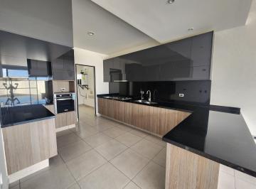 Casa en condominio de 3 habitaciones, Querétaro · Casa en Renta en Altos Juriquilla | con Terreno Excedente y Exclusivas Amenidades