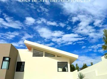 Casa · 319m² · 3 Recámaras · 4 Estacionamientos · Casa en Renta y Venta Amanali Tepeji del Río