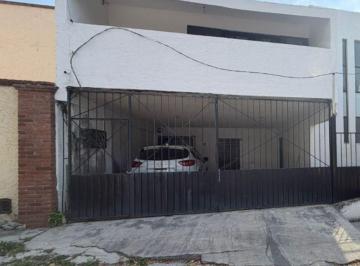 Departamento · 3 Recámaras · 1 Estacionamiento · Semiamueblado