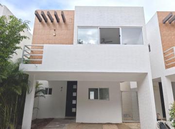 Casa en condominio de 3 habitaciones, Solidaridad · Casa en Venta Playa del Carmen