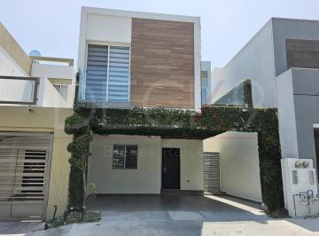 Casa · 185m² · 3 Recámaras · 2 Estacionamientos · Casa en Venta en Espacio Cumbres Privada Aldrin