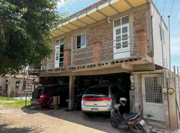 Casa · 290m² · 4 Recámaras · 2 Estacionamientos · Casa en Venta Yerbabuena, Guanajuato