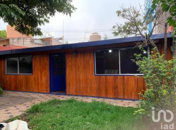 Casa · 173m² · 2 Recámaras · 2 Estacionamientos · Casa de Una Sola Planta en Cerrada con Vigilancia | Lomas Axomiatla